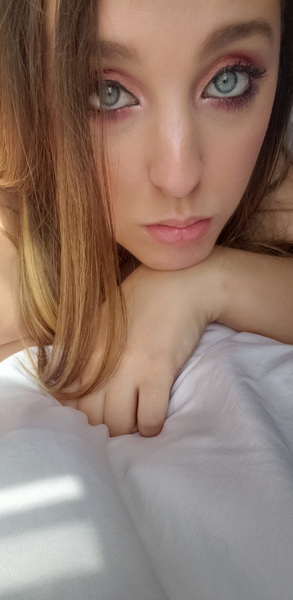 Live sex webcam photo for CrimxonJade #7231582