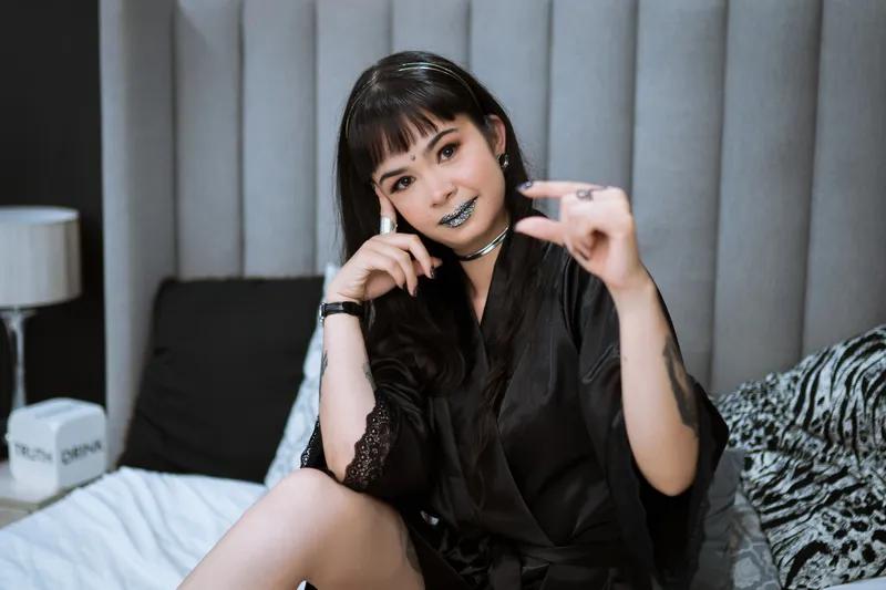 Live sex webcam photo for Emma_Whitford #3116414