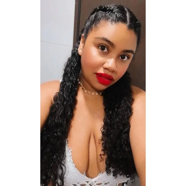 Live sex webcam photo for KylieRoberts #3068697