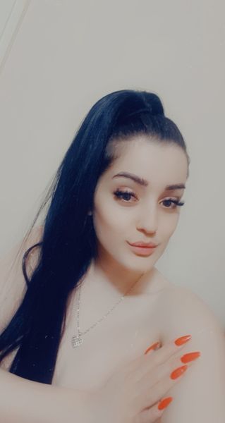 Live sex webcam photo for Nicole118 #2226840