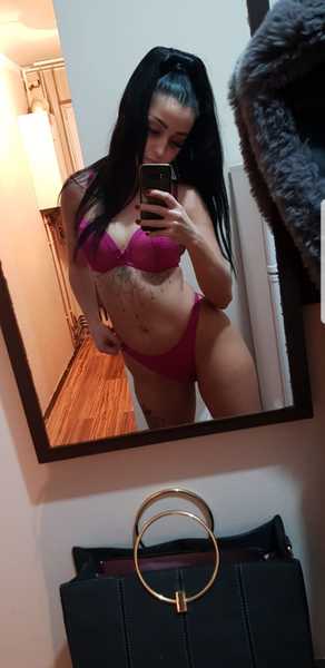 Live sex webcam photo for Nicole118 #2226835