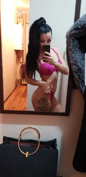 Live sex webcam photo for Nicole118 #2226837