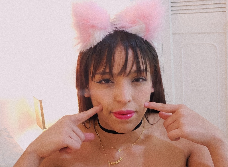 Live sex webcam photo for NikyBrown #2980242