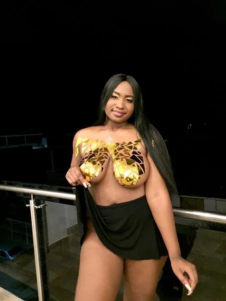 Live sex webcam photo for KimberlyAlleen #2278822