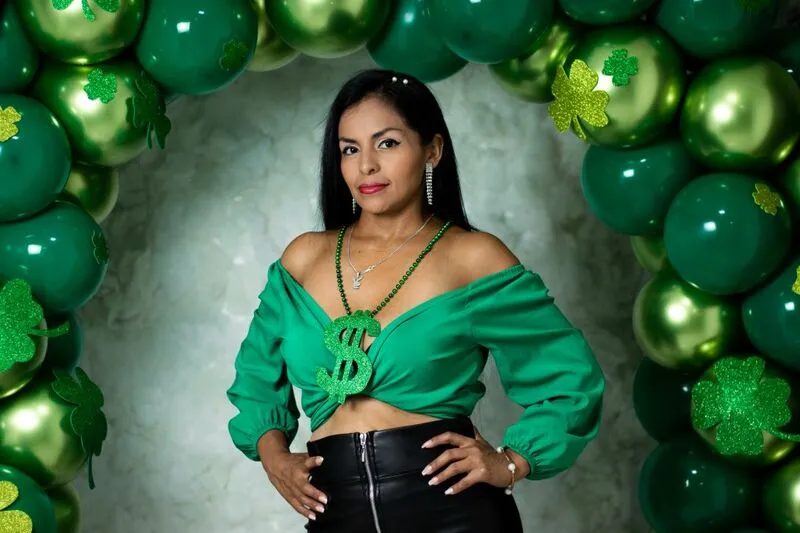 Live sex webcam photo for Becky_Wagner #4104390