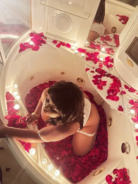 Live sex webcam photo for silvanabonet69 #5334139