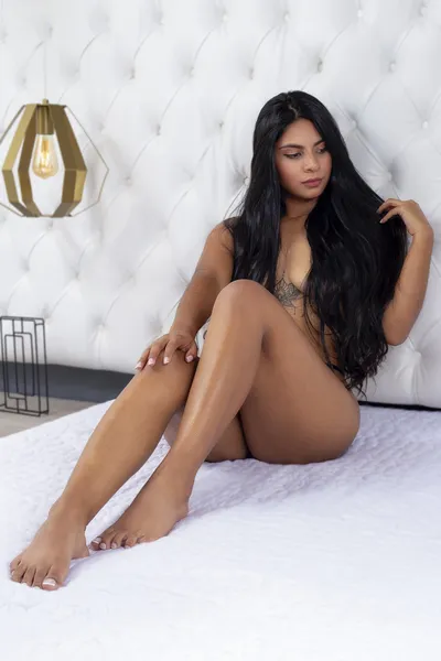 Live sex webcam photo for GaiaGrey #2126516