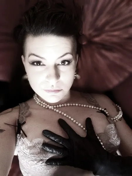 Live sex webcam photo for TheLadyKatrina #2985086