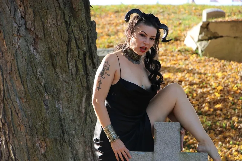 Live sex webcam photo for TheLadyKatrina #2685395