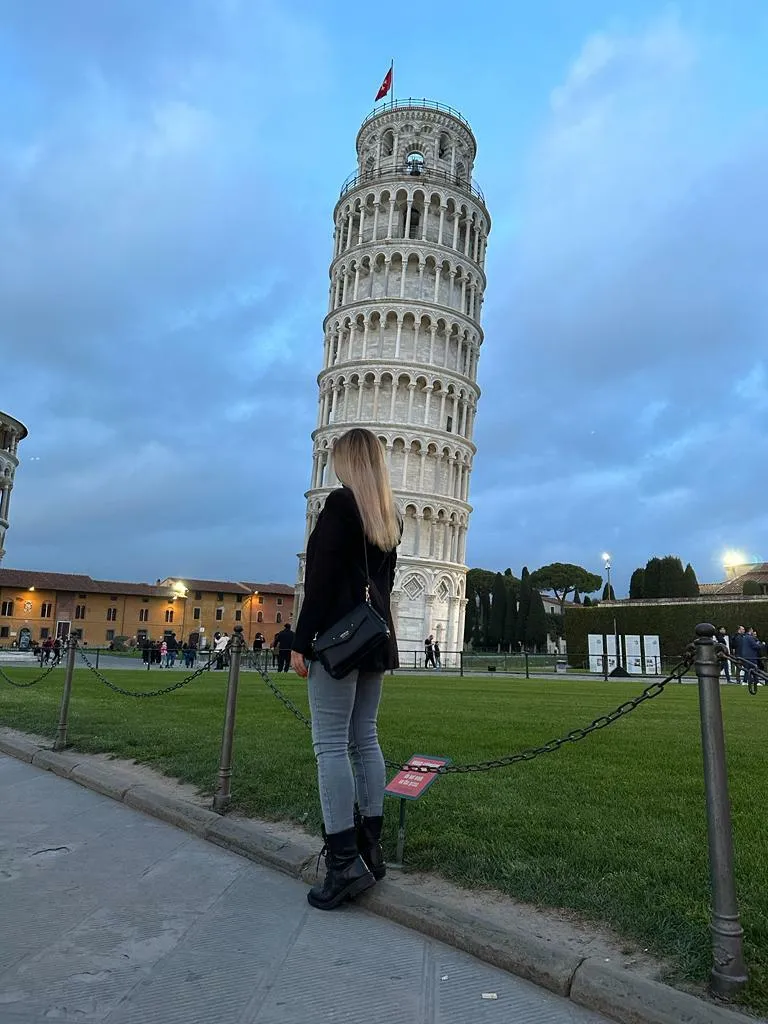 Live sex webcam photo for KimRaven #7494943