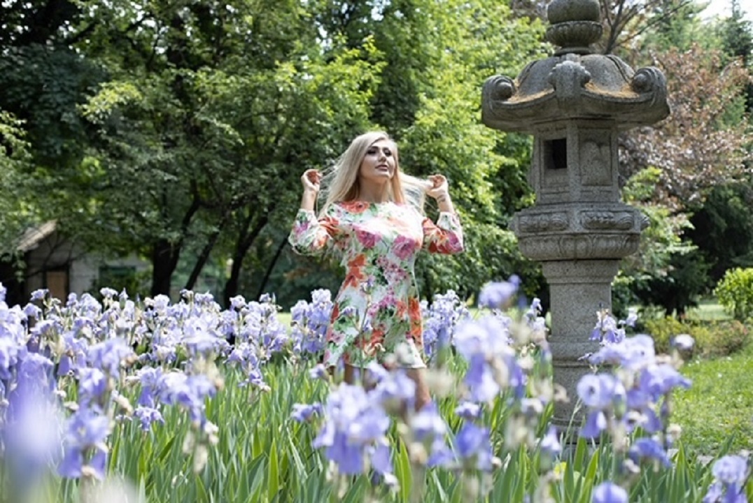 Live sex webcam photo for KimRaven #7494844