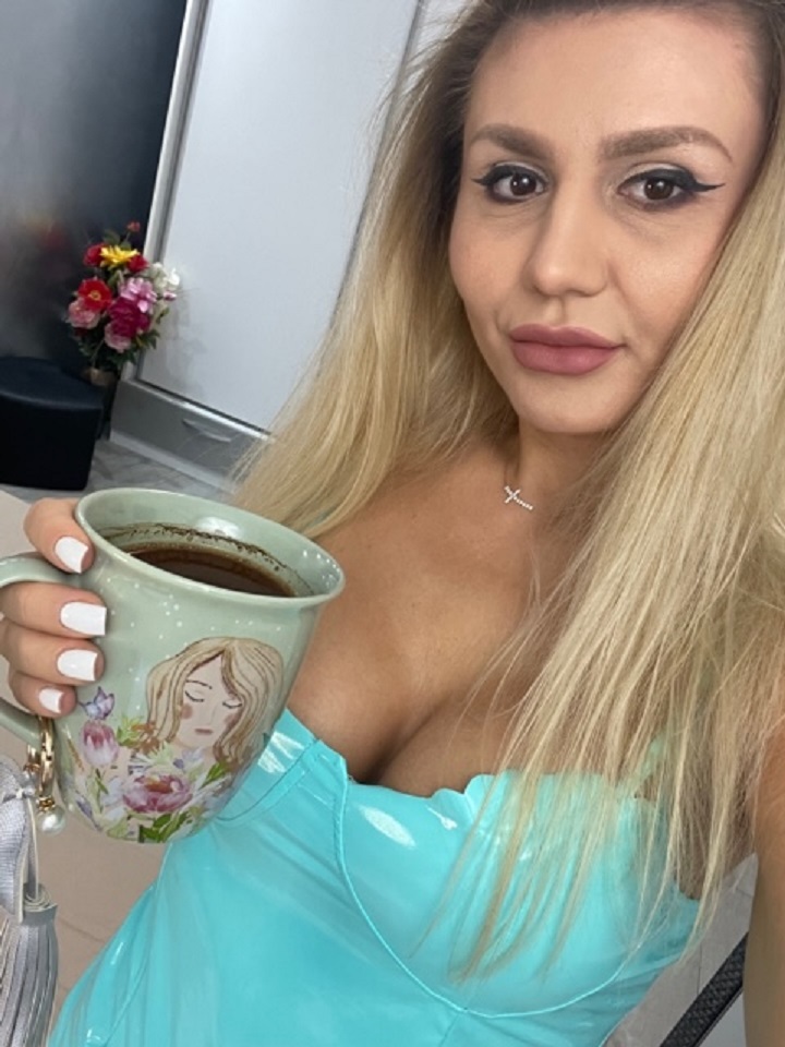 Live sex webcam photo for KimRaven #7491657