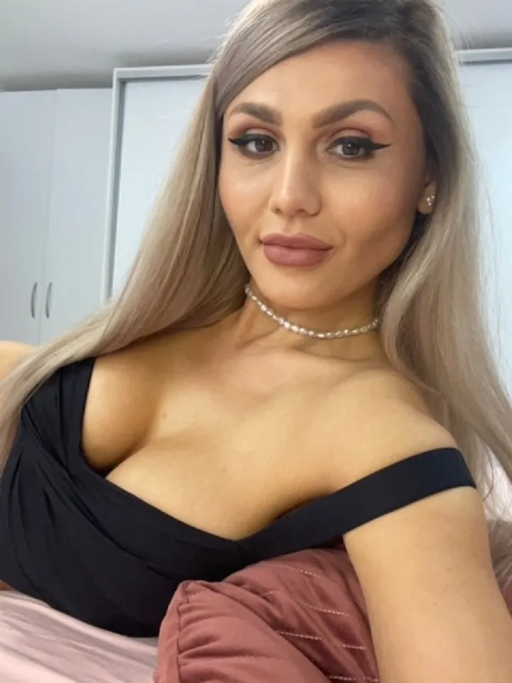 Live sex webcam photo for KimRaven #7491593