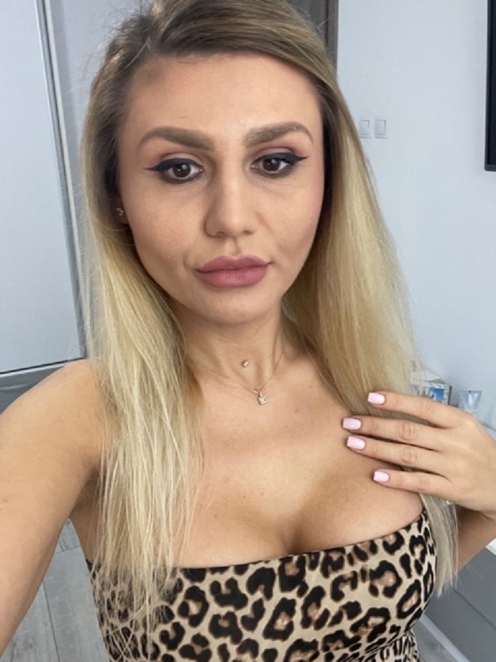 Live sex webcam photo for KimRaven #7494779