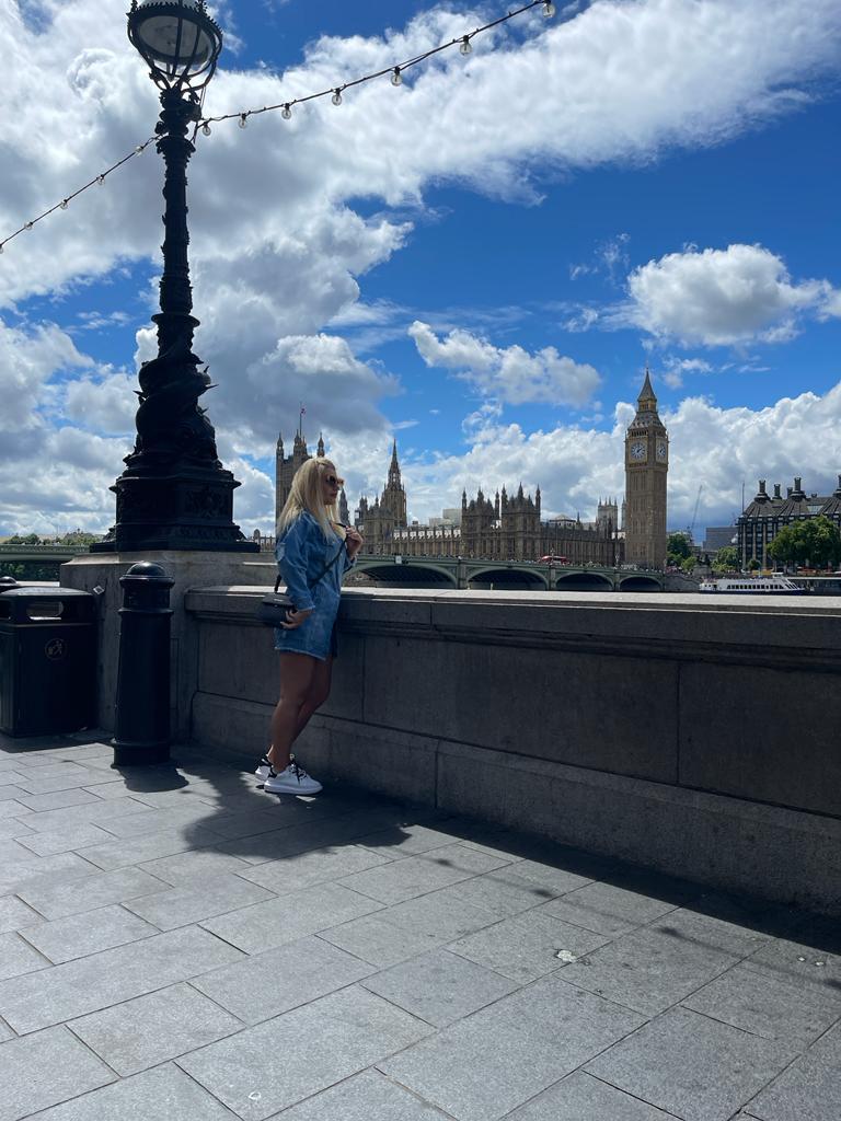 Live sex webcam photo for KimRaven #7491555