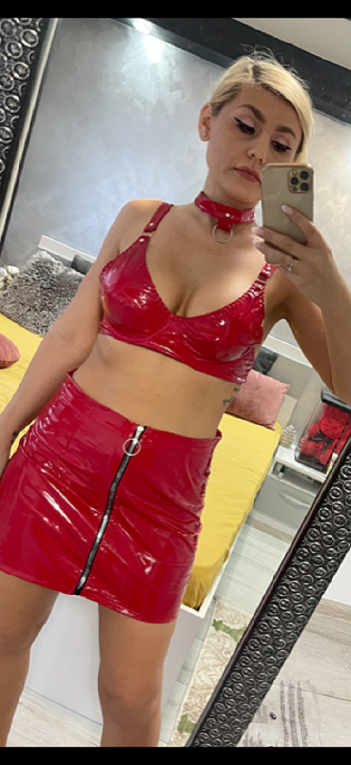 Live sex webcam photo for KimRaven #7353548