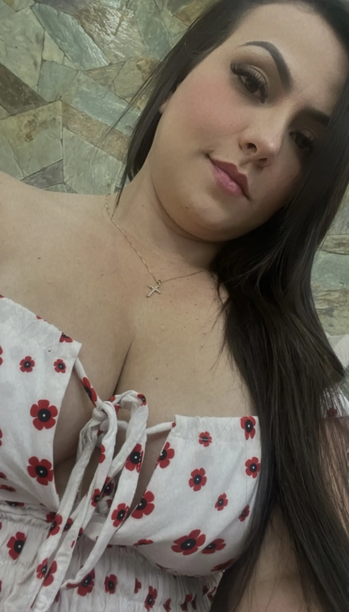 Live sex webcam photo for KateWinnickk #7229192