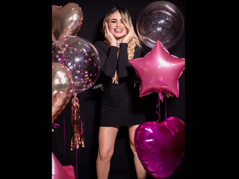 Live sex webcam photo for DenisseColins #3330670