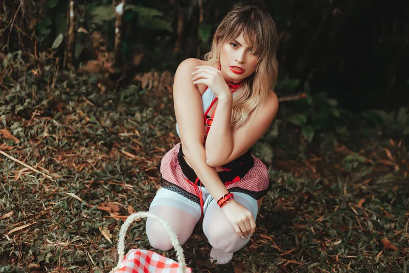 Live sex webcam photo for DenisseColins #5699891