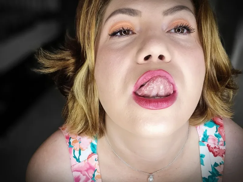 Live sex webcam photo for MistyKnight #2437060