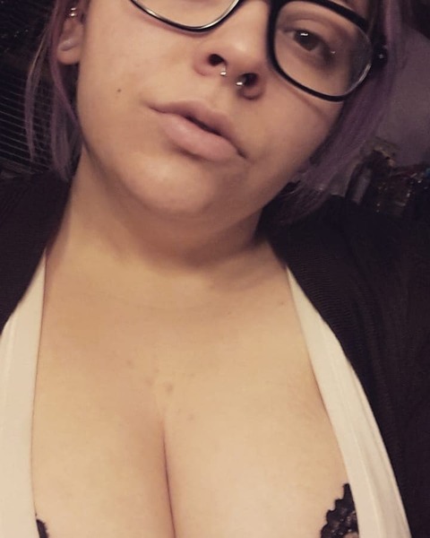 Live sex webcam photo for RyrenSinn #3103728