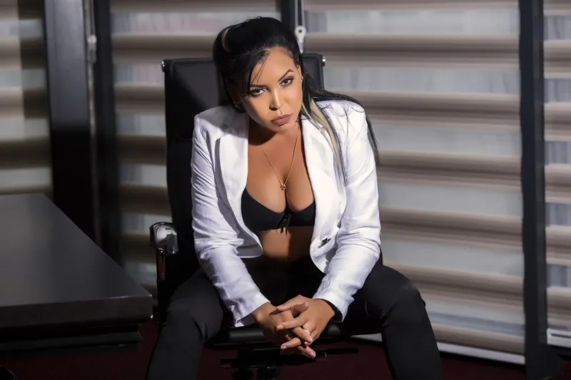 Live sex webcam photo for SierraMendez #1793504