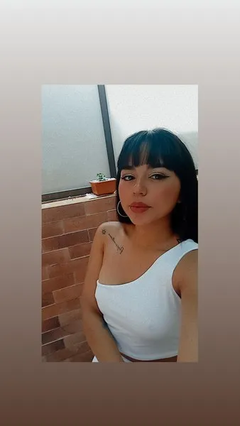 Live sex webcam photo for IsaCastro #2720180