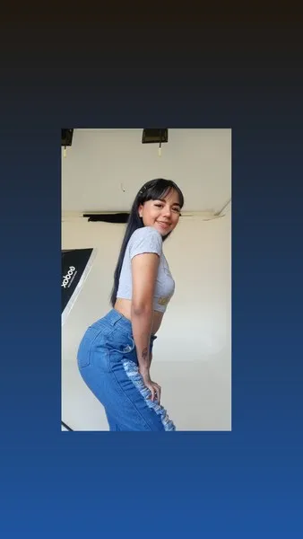 Live sex webcam photo for IsaCastro #2706609