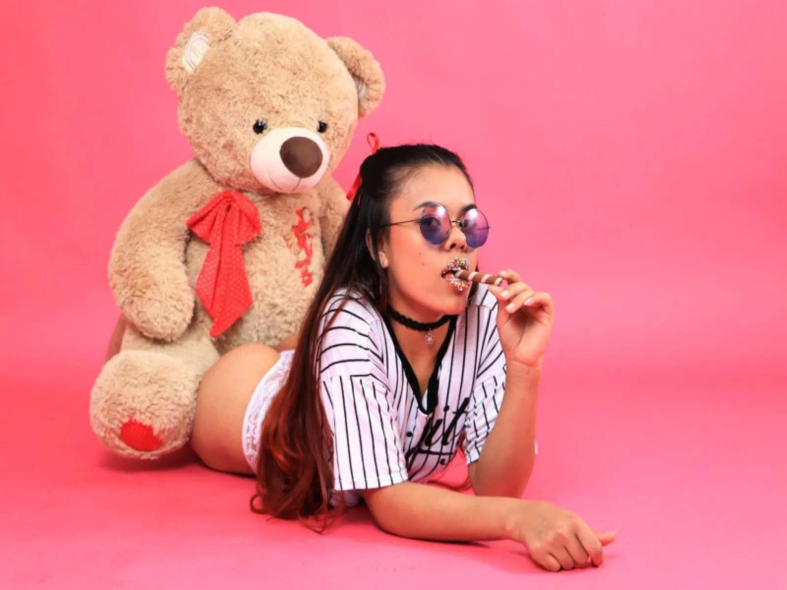 Live sex webcam photo for candy_j #3987093