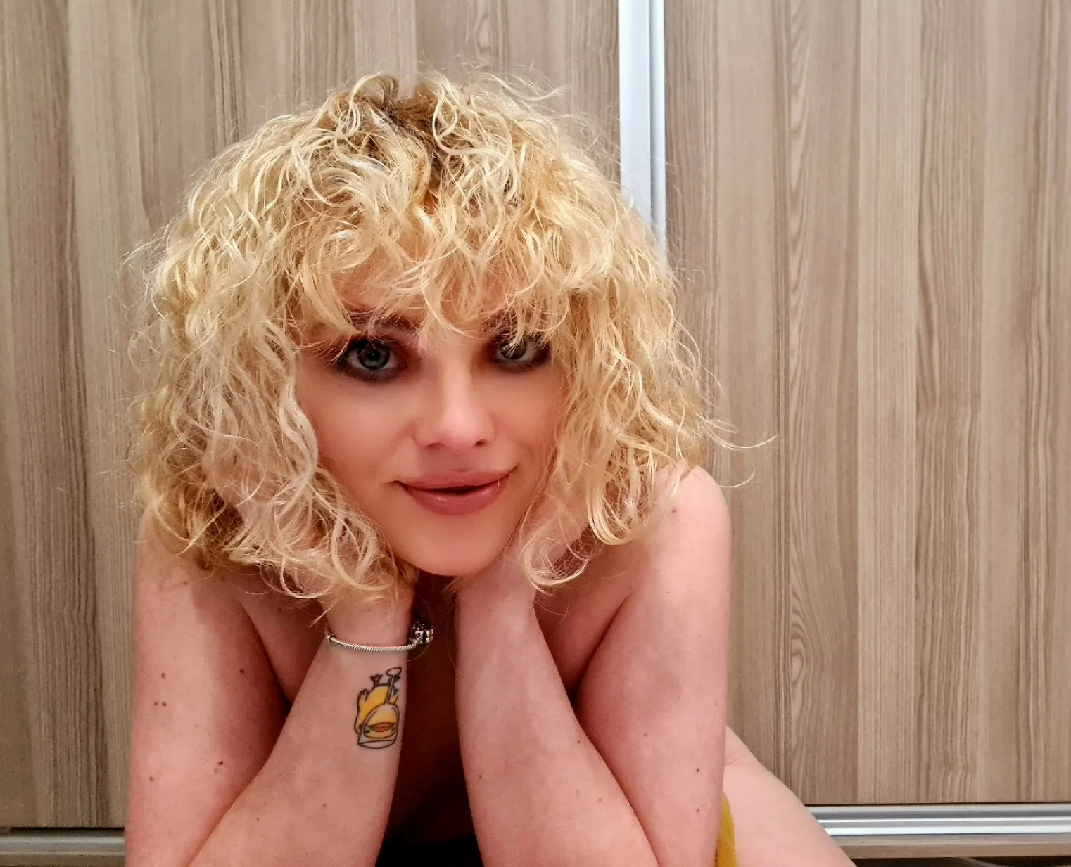 Live sex webcam photo for EVYE #7817245