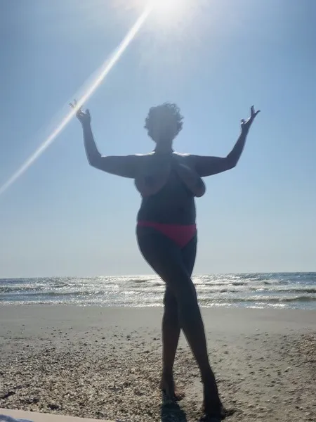 Live sex webcam photo for QueenFeetKari #7111729