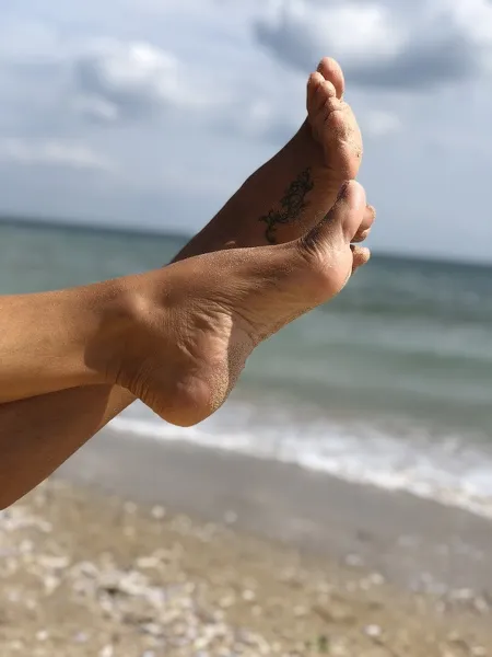 Live sex webcam photo for QueenFeetKari #7111666