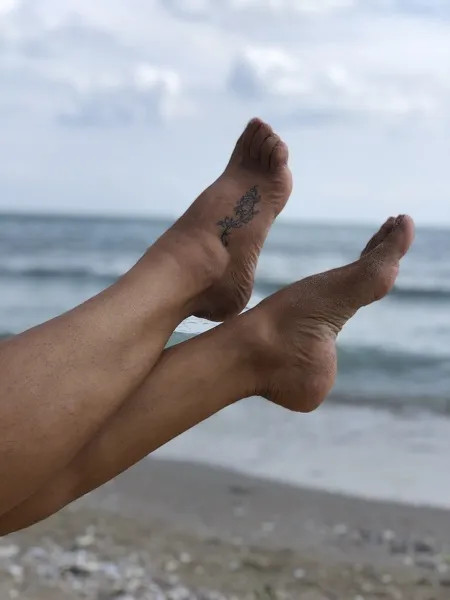 Live sex webcam photo for QueenFeetKari #7111671