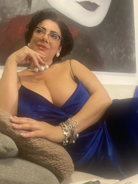 Live sex webcam photo for QueenFeetKari #7111697