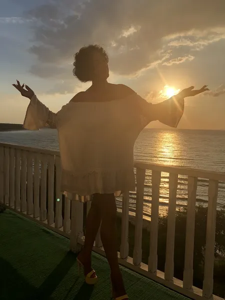 Live sex webcam photo for QueenFeetKari #7111640