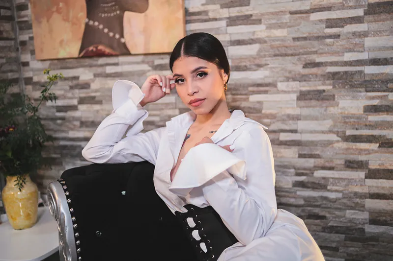 Live sex webcam photo for SaraCarlthon #2468650