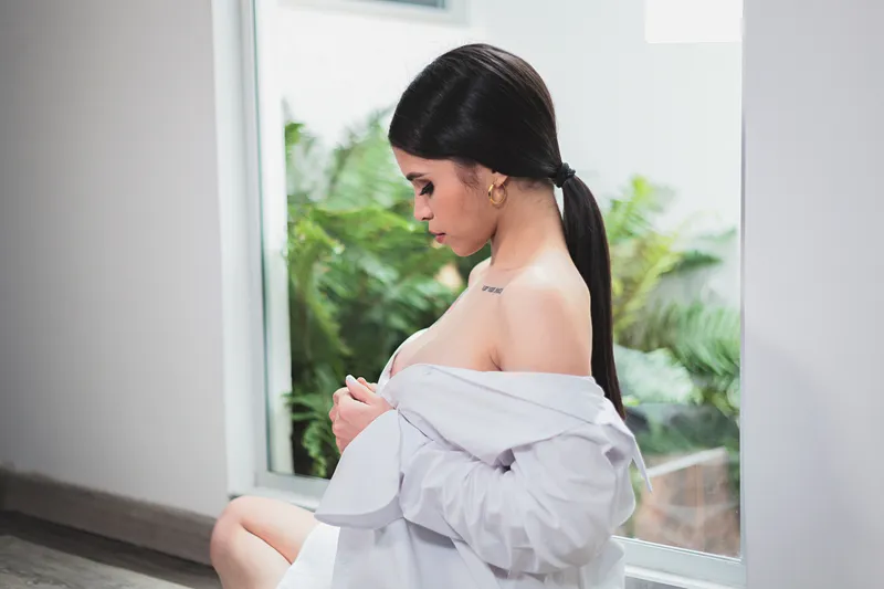 Live sex webcam photo for SaraCarlthon #2468652