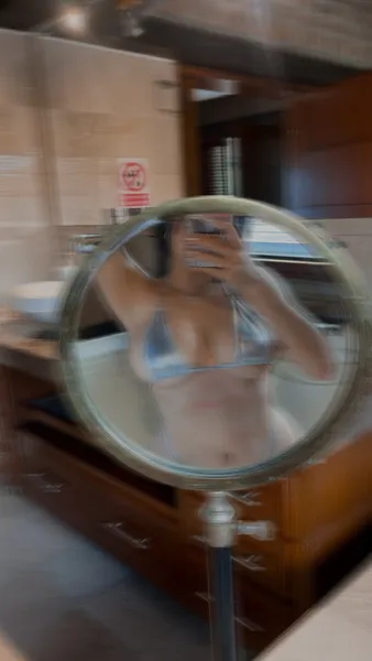 Live sex webcam photo for CaraJenner #6288697