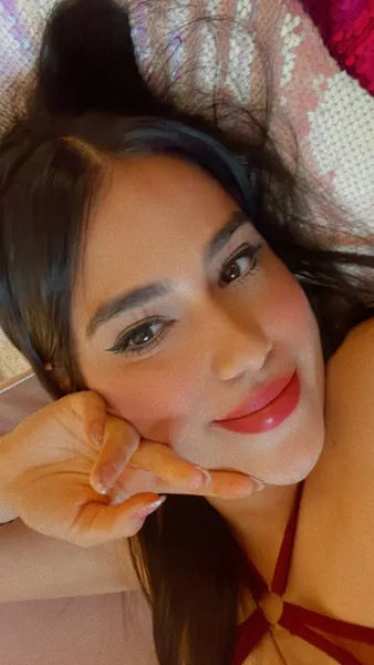 Live sex webcam photo for CaraJenner #6288677