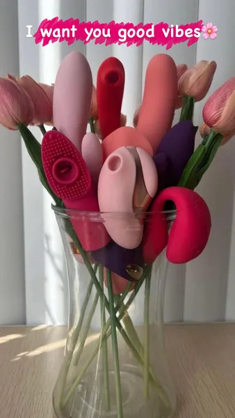 Live sex webcam photo for CaraJenner #6288680