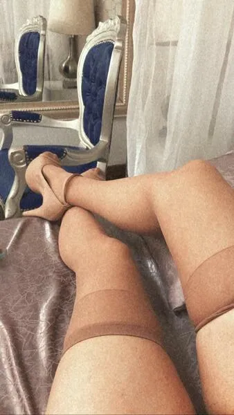 Live sex webcam photo for CaraJenner #5861334