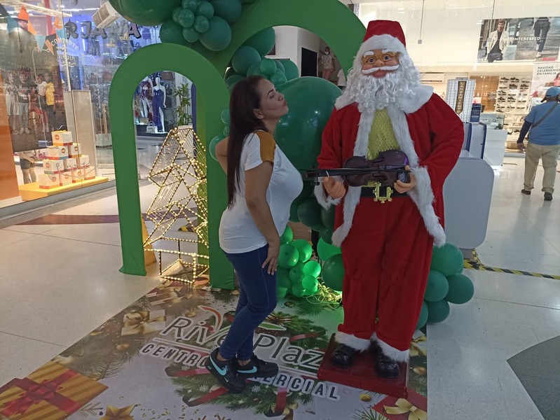 Live sex webcam photo for enmamonica #2834795