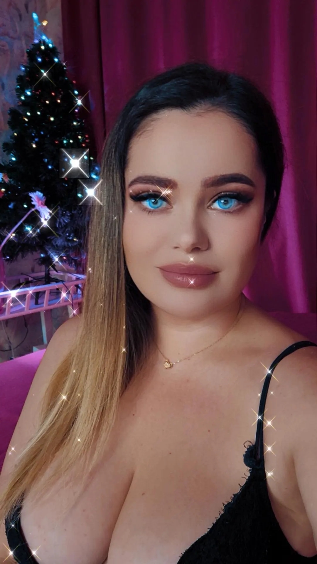 Live sex webcam photo for IVYDEAN #7877361