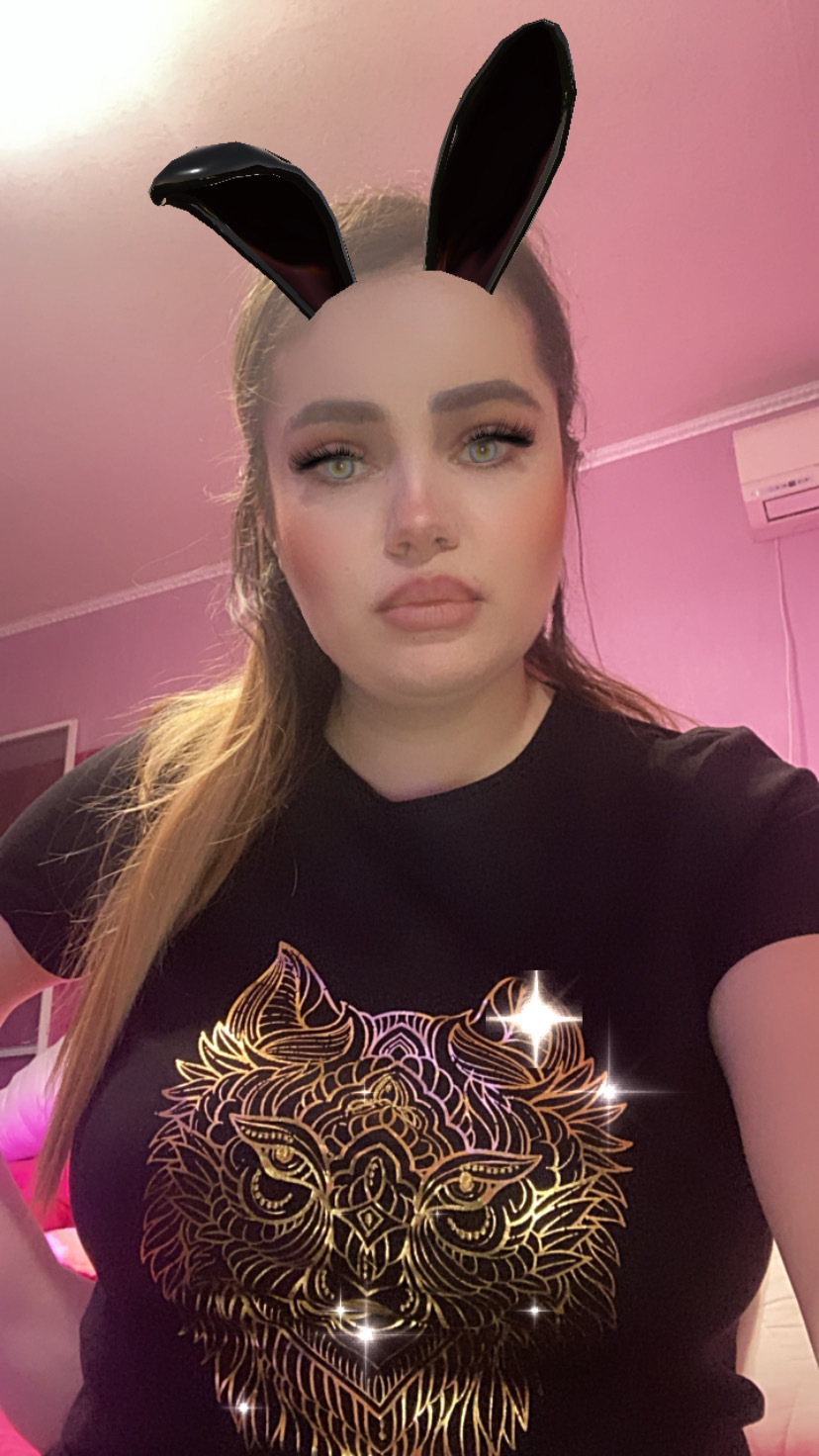 Live sex webcam photo for IVYDEAN #7877318