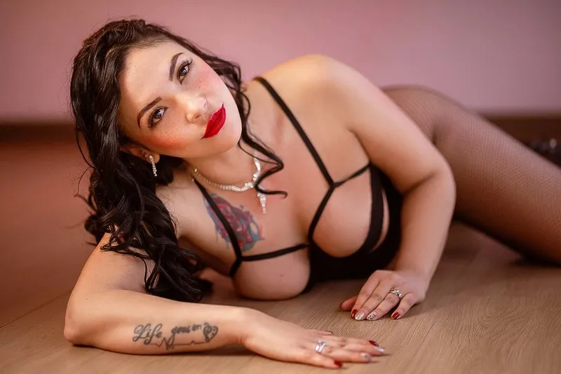 Live sex webcam photo for NikoleWilliams #3110791