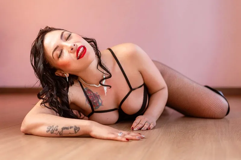 Live sex webcam photo for NikoleWilliams #3120043