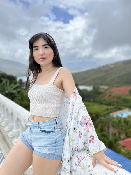 Live sex webcam photo for AprilFoox #3711353