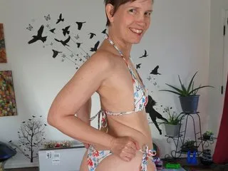 Live sex webcam photo for AuroraWillowsYogaMilf #8435677