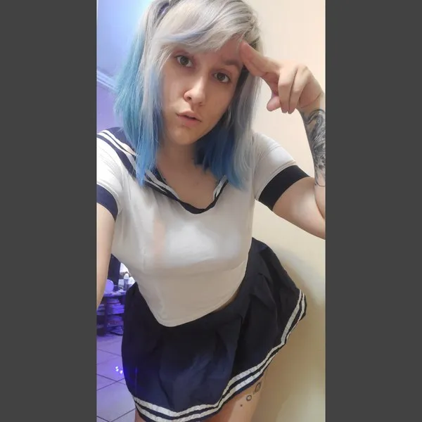 Live sex webcam photo for CherieMonay #2038915