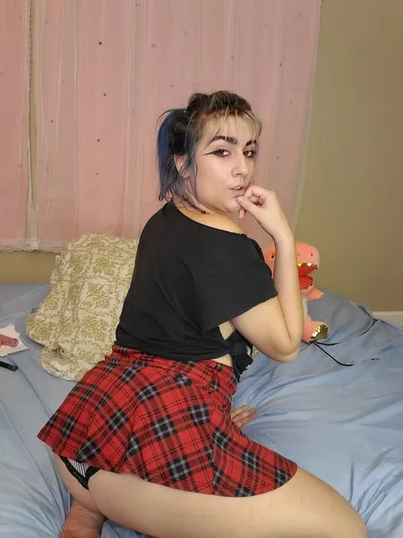 Live sex webcam photo for CherieMonay #2635266